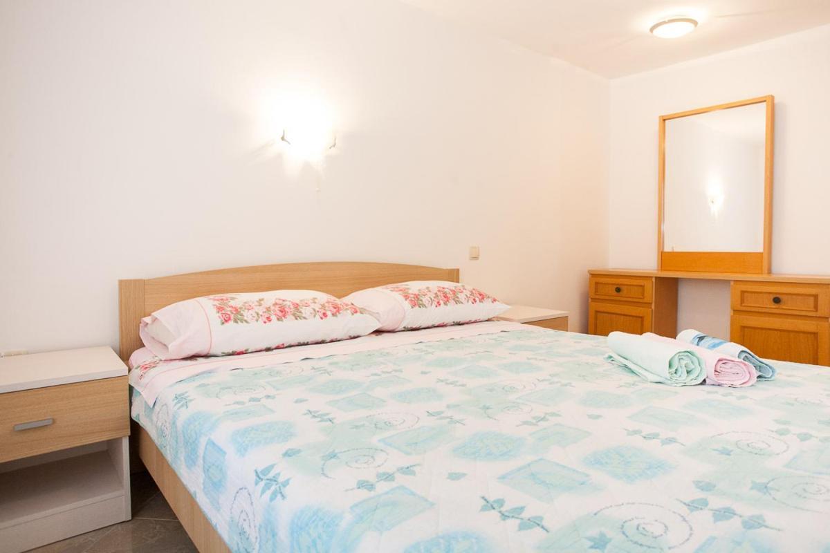 Apartment Melita Krk Town